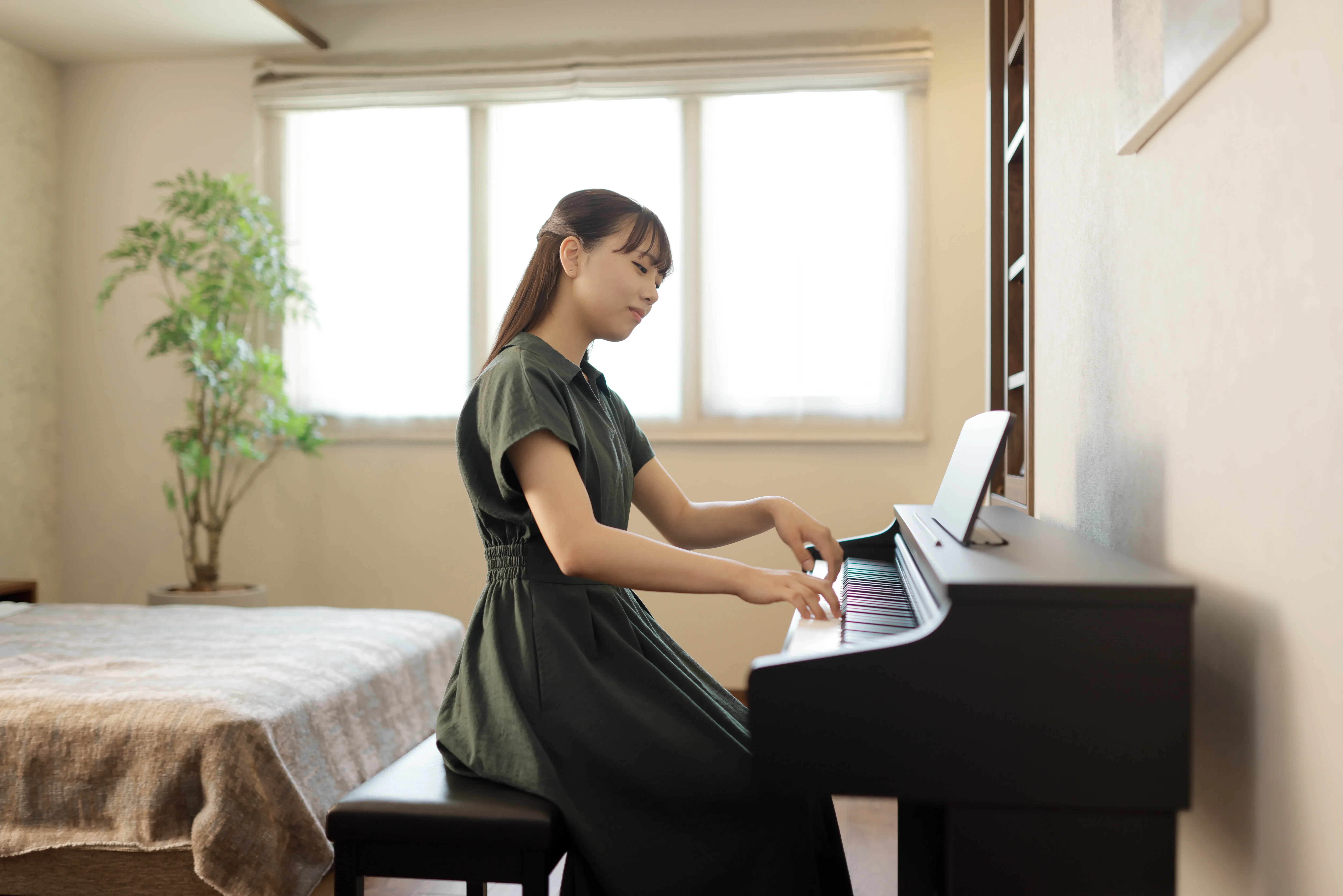 Kawai CX102 in a home setting