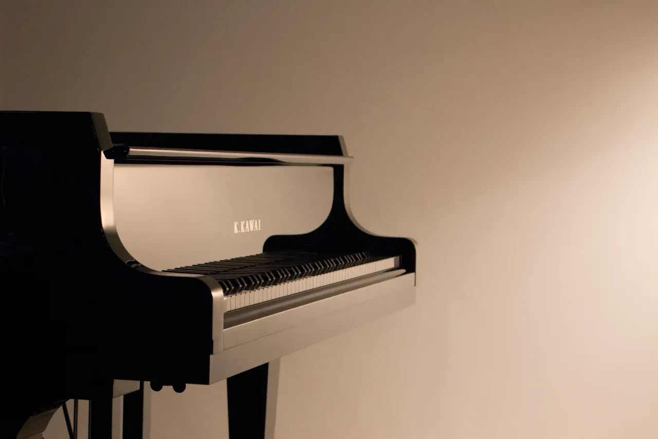 Kawai GL-20 5'2" detail 5