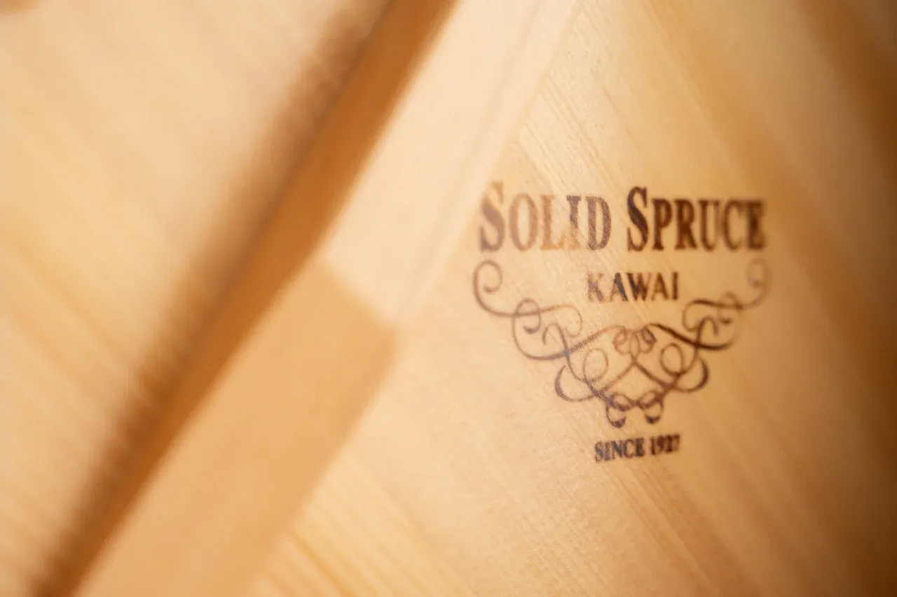 Kawai K-200 45" detail 5