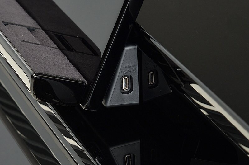 A close-up of the USB Type-C connection on a Yamaha Clavinova